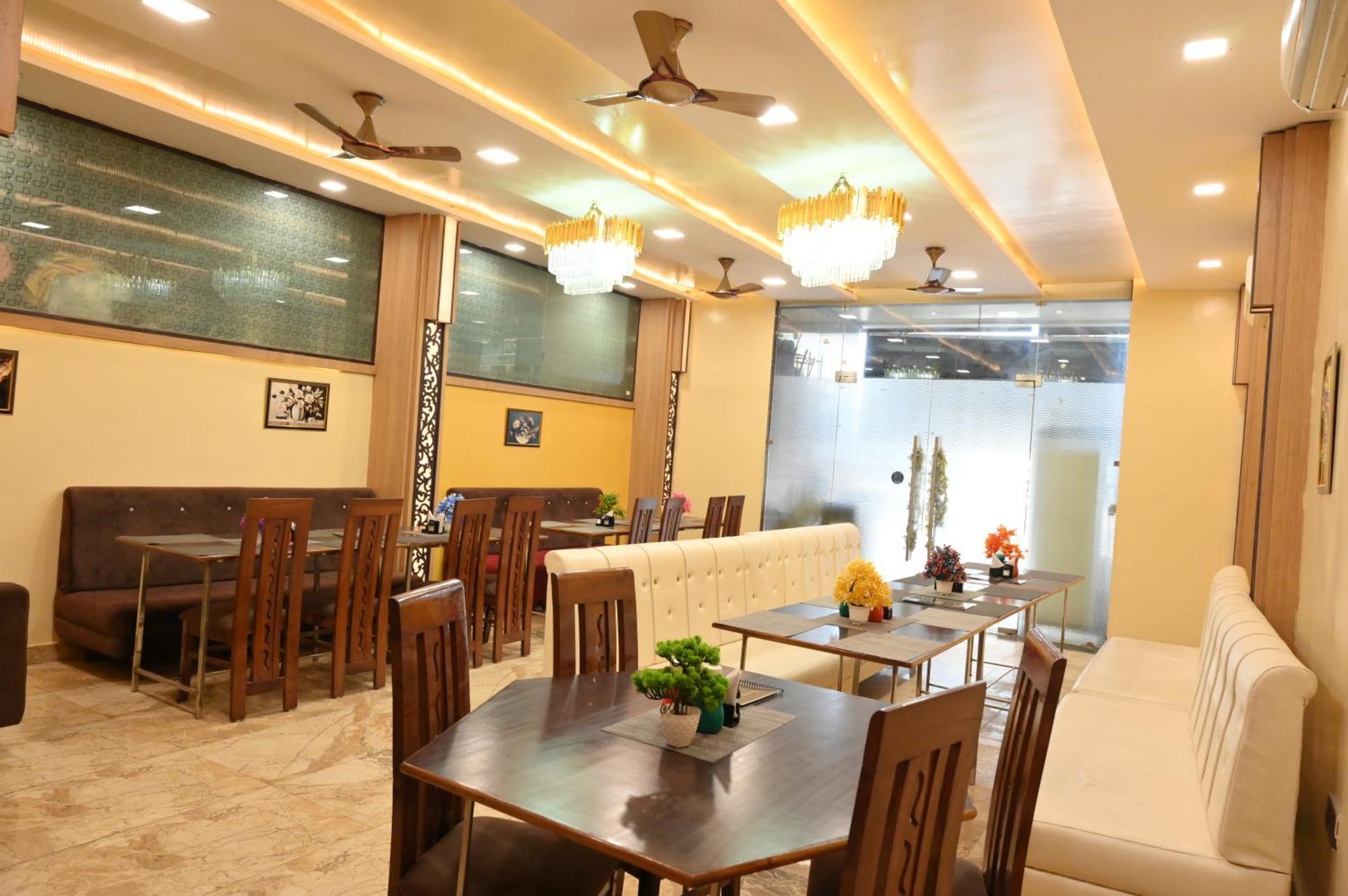 Hotel Riddhi Regency Lucknow Luaran gambar
